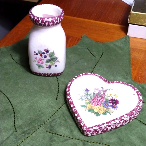 Artisan handcrafted Other - Decorative Spatterware kitchen nicknaks